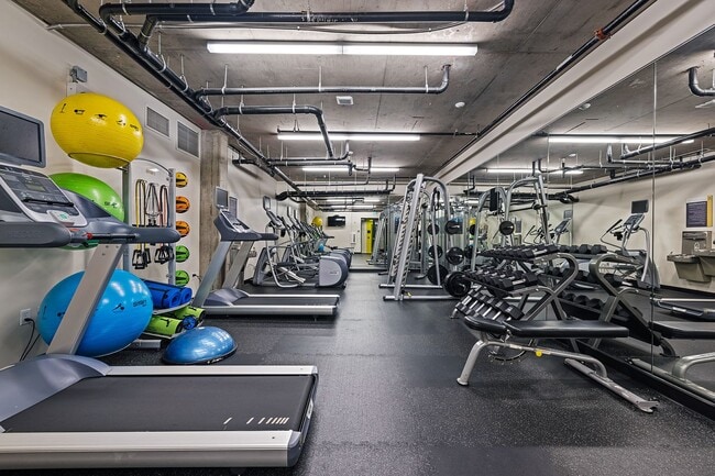 Interior Photo - Anthem on 12th