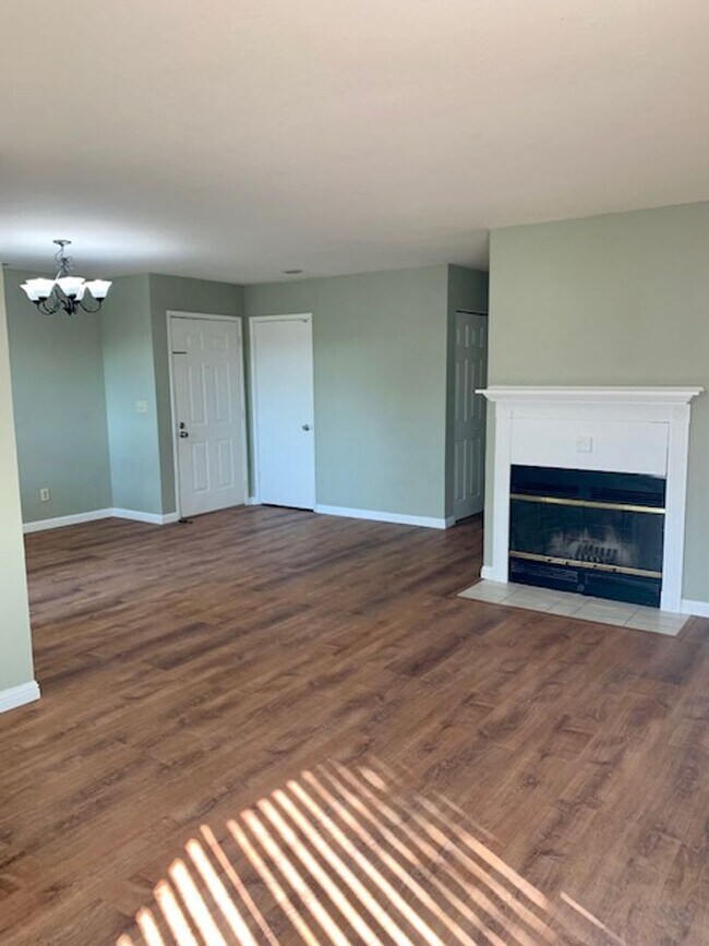 Foto del edificio - 3 bedroom Condo in a nice community with a...