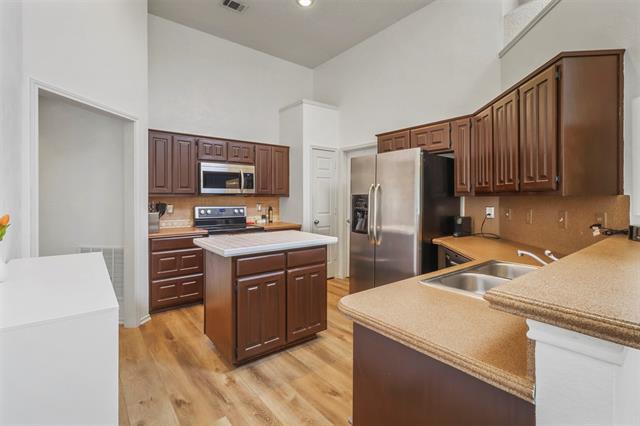 Foto del edificio - 938 Ivy Glen Ct