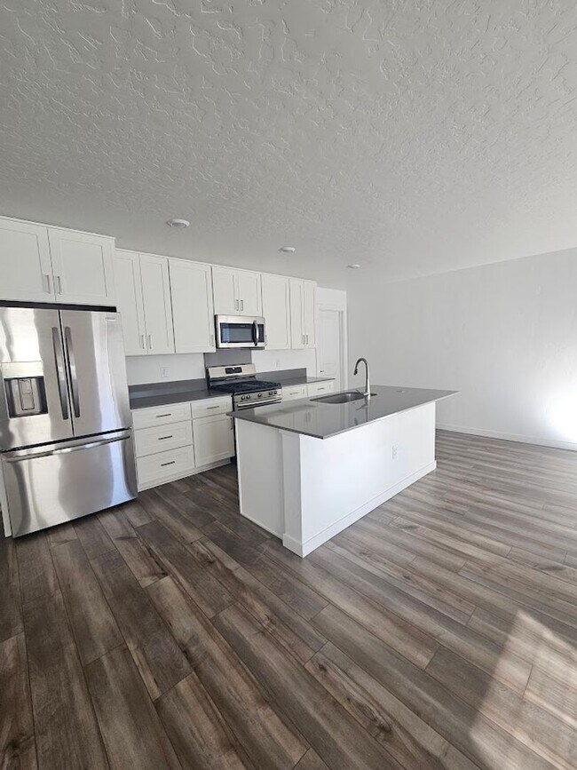 Foto del edificio - Next to Owhyee Highschool - Newer 3 Bedroom Home