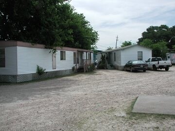 Apartamentos 8-9 - 7380 Moline St