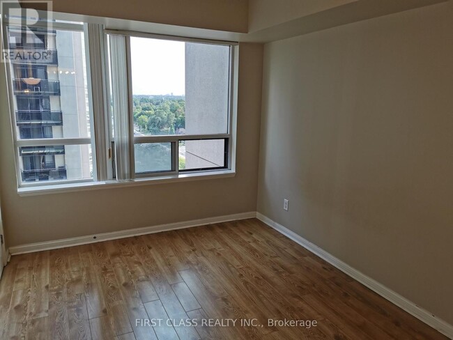 Building Photo - 153 Beecroft Rd