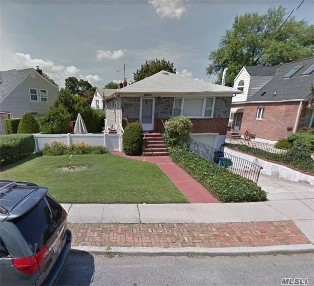 Foto del edificio - 18 Howard Ave