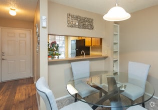 Interior Photo - Sutton House Apartments