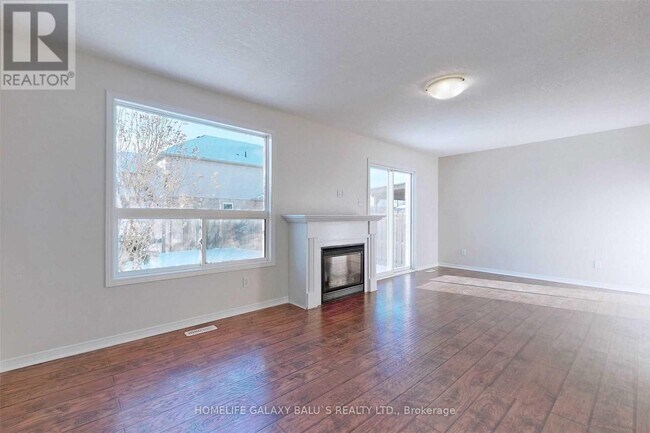 Photo du bâtiment - 2119 Foxwood Ave