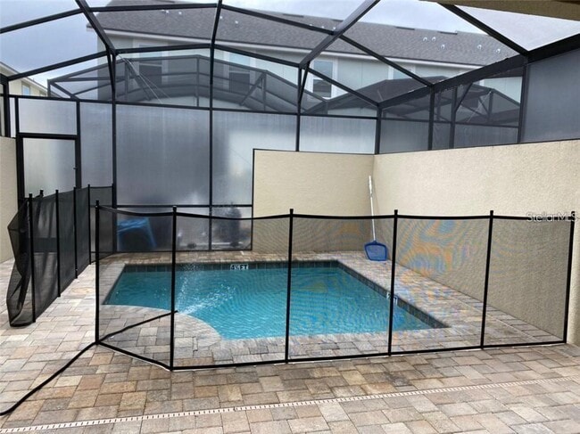 Foto del edificio - 1529 Carey Palm Cir