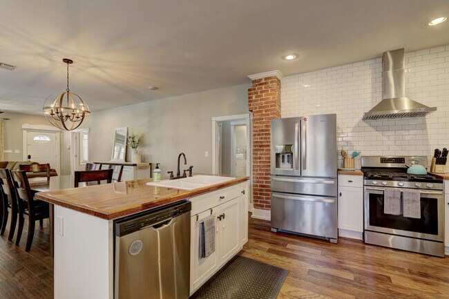 Foto del edificio - 416 NW 28th St