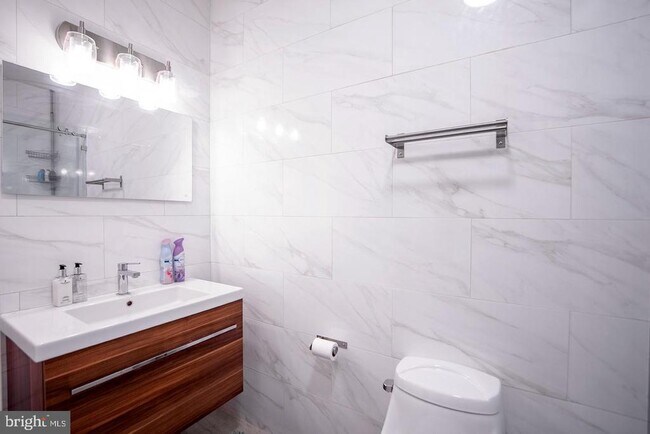 Foto del edificio - 19 N 3rd St