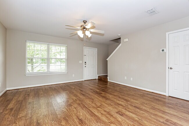 Building Photo - 3621 Mahlon Moore Rd