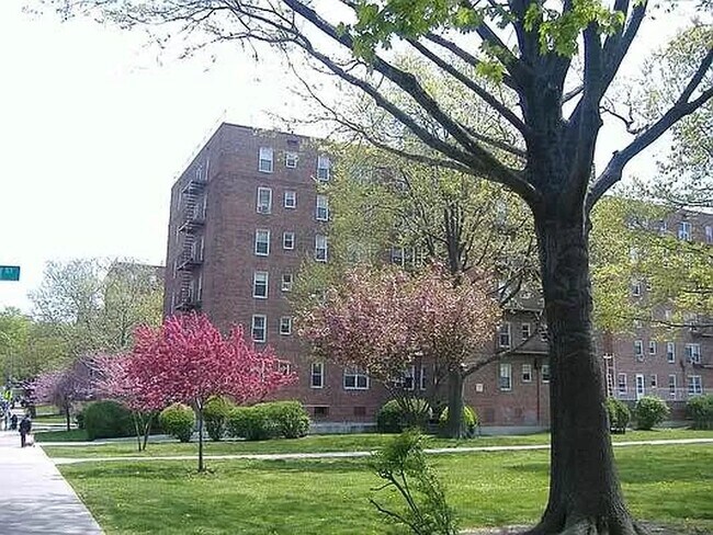 Foto del edificio - 8855 Bay Parkway