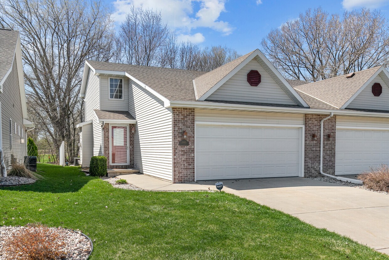 1893 N Margaret St, Appleton, WI 54913 House Rental in Appleton, WI