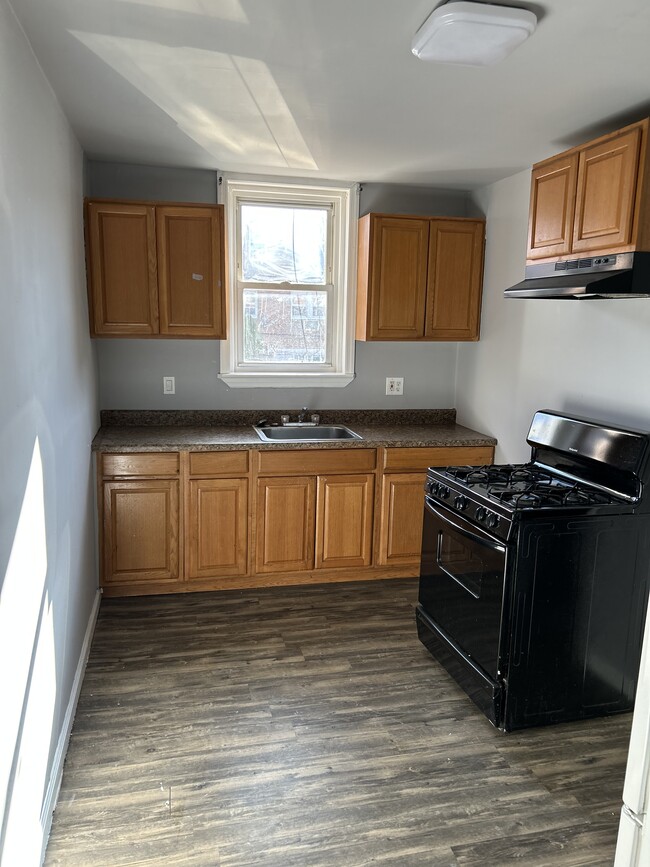 Cocina - 6723 Castor Ave