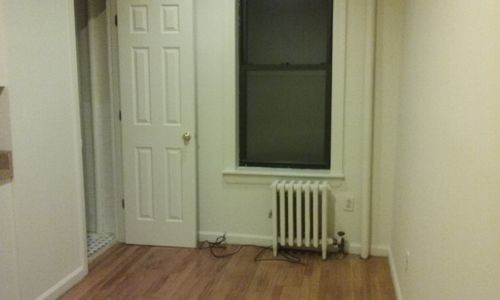 Building Photo - 315 E 49th St