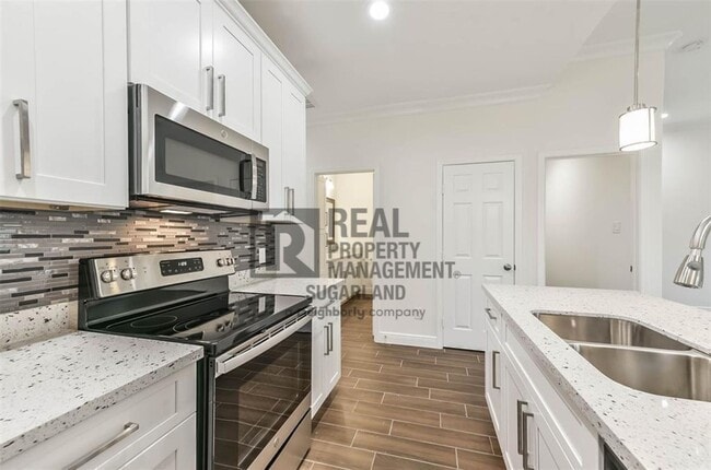 Photo - 4810 Wilmington St Apartment