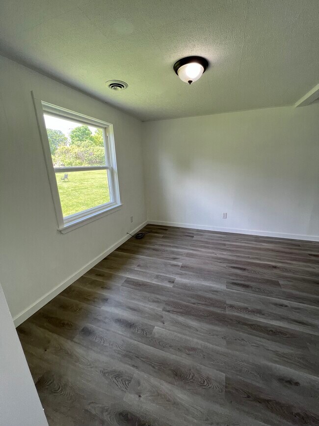 Building Photo - 4112 Main St