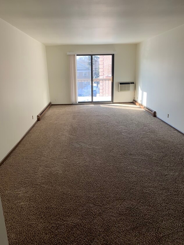 Living room from entrance - 3301 S 93rd St