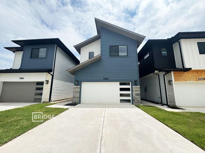 Foto principal - 33162 Oak Hts Pl