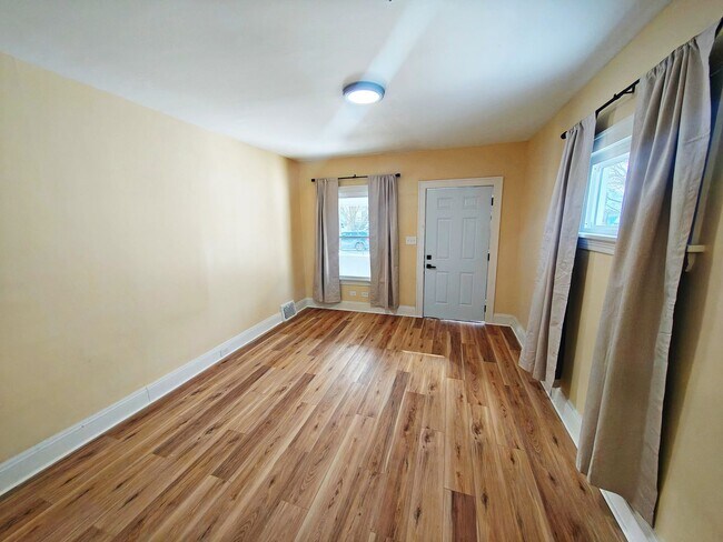 Foto del edificio - 4427 W 49th St