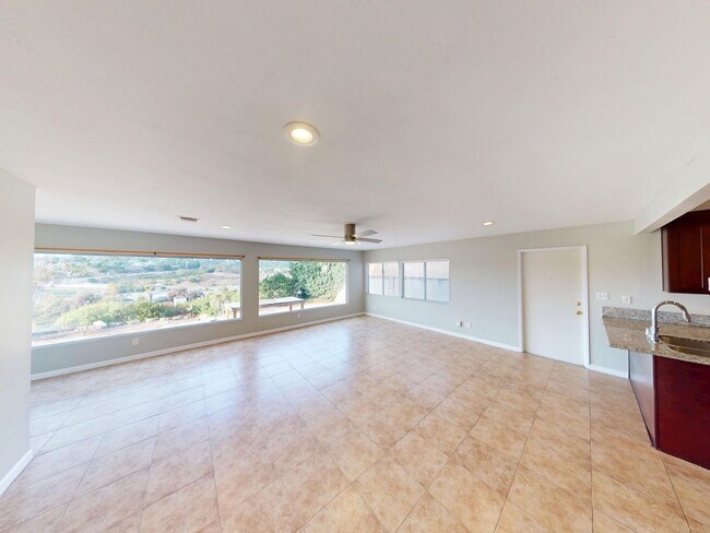 Foto del edificio - 5375 E Falls View Dr