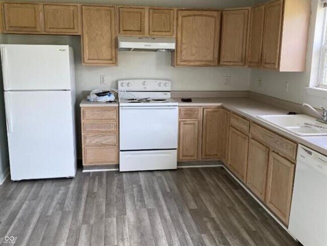 Foto del edificio - 5370 Forest Pine Ln