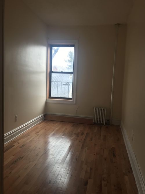 Building Photo - 1215 Ocean Ave