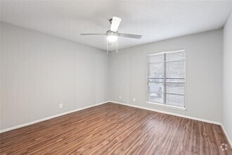 Building Photo - 1301 W Ben White Blvd