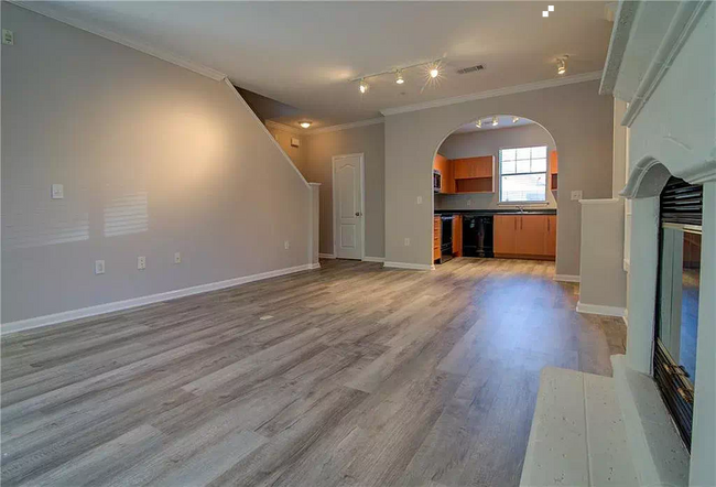 Living room (view into kitchen) - 11203 Ranch Road 2222