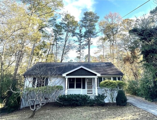 Building Photo - 2305 Vistamont Dr