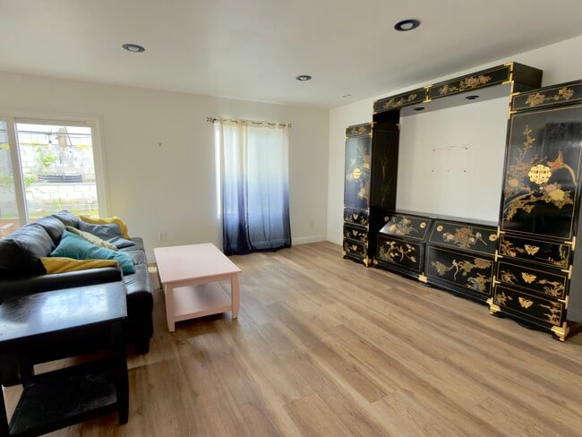 Foto del edificio - 4504 Moraga Ave