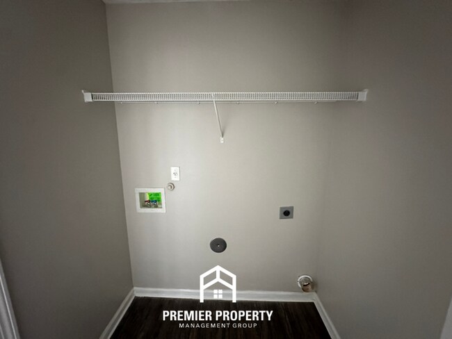 Foto del edificio - Beautiful 2-Story 3BR/2.5BA Cordova Home | 1,734 Sq Ft, High Ceilings & 2-Car Garage