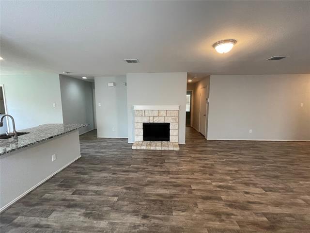 Building Photo - 13089 Guerin Dr