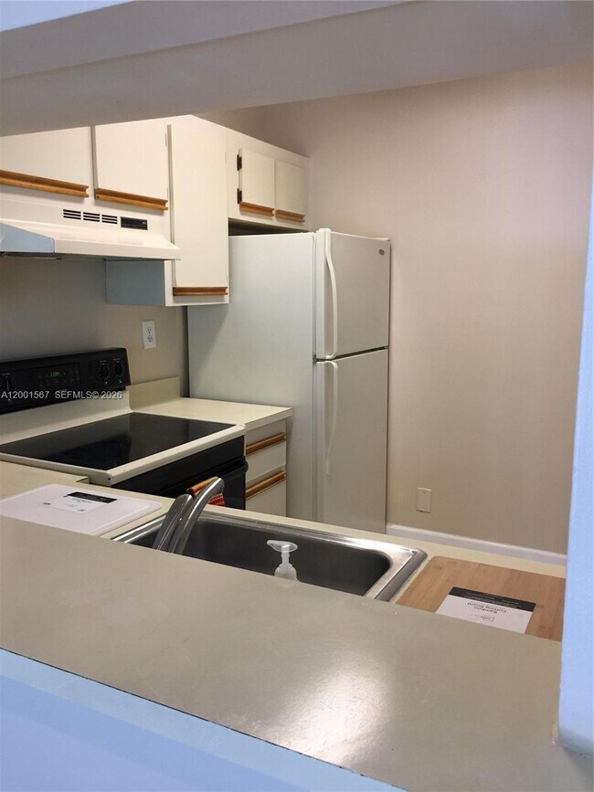 Foto del edificio - 9223 SW 141st Pl
