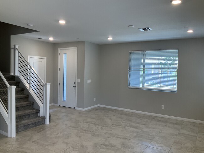 Building Photo - 510 Mahogany Ridge St