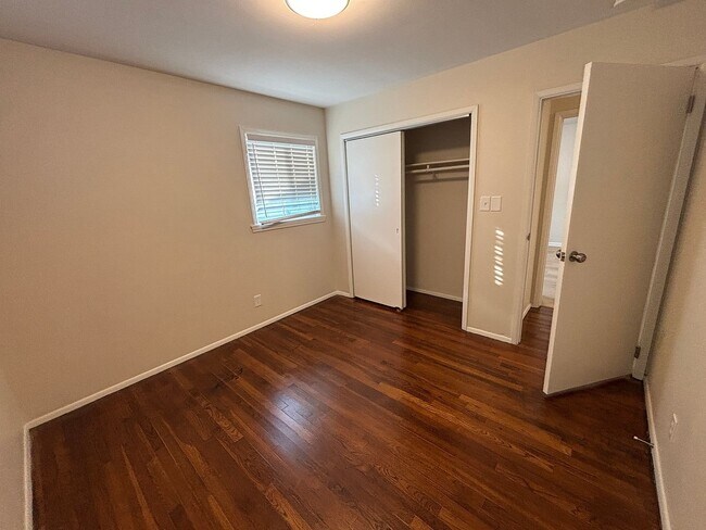 Foto del edificio - 4212 Princeton Ave
