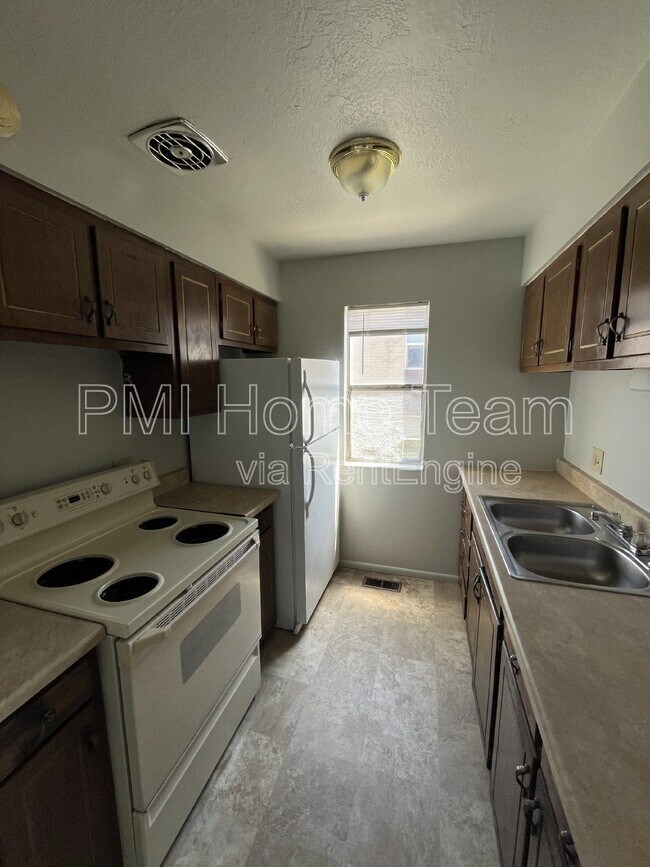 Foto del edificio - 1036 Healy St