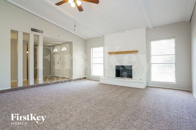 Building Photo - 9814 Emory Oak Cir