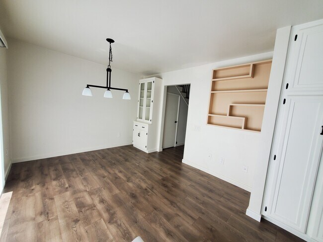 Foto del edificio - 618 Archwood Ave