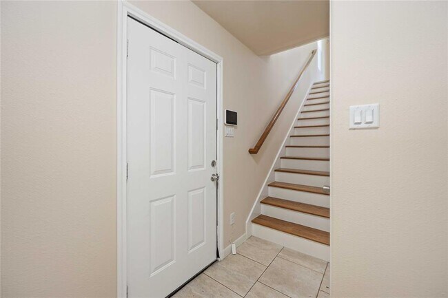 Building Photo - 4711 Sayers St