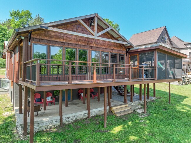 Foto del edificio - 1120 Misty Lake Dr