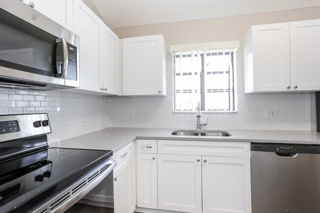 Foto del edificio - 154 Chelsea Ct
