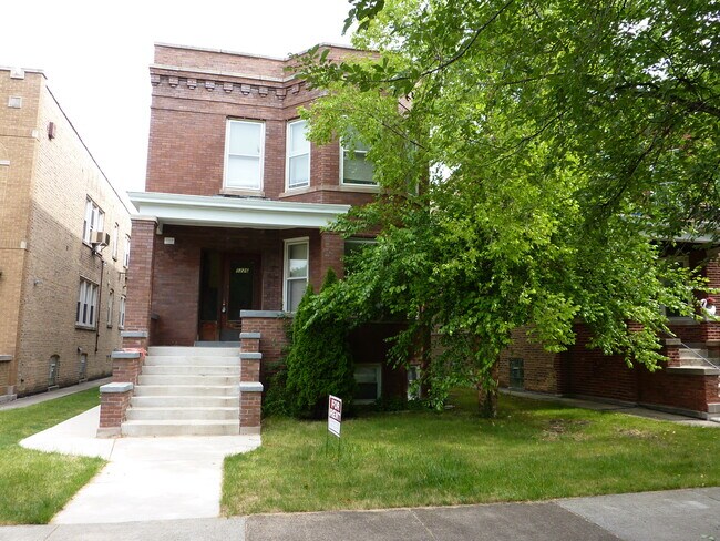 Foto del edificio - 5226 W Hutchinson St