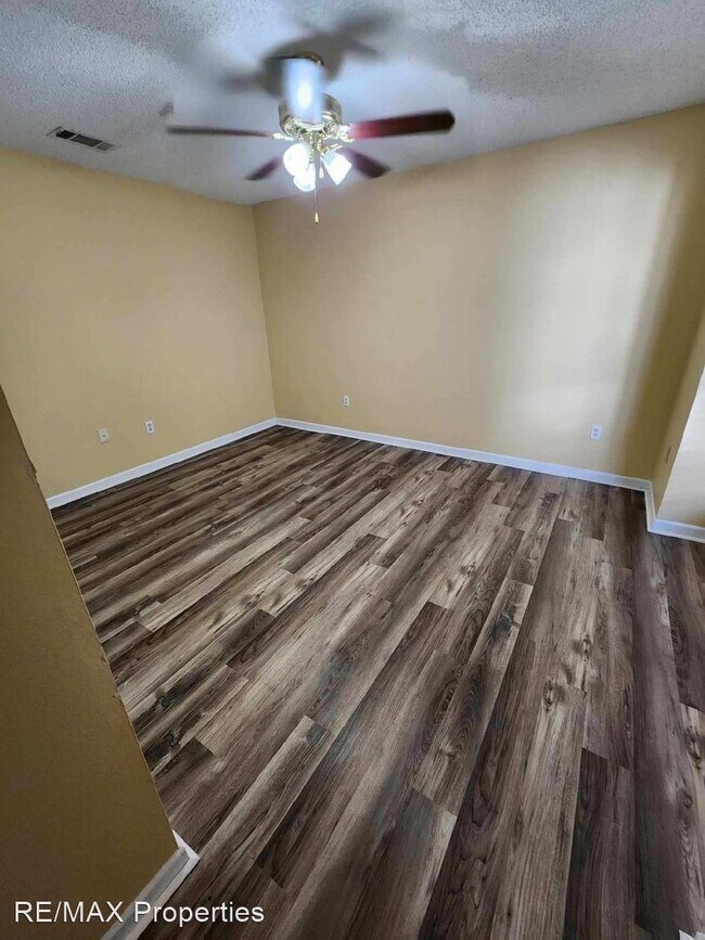 Foto del edificio - 3 br, 2 bath House - 12433 Coursey Blvd