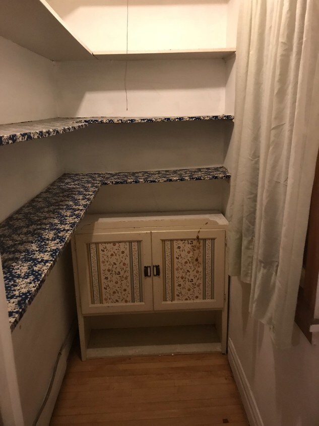 Pantry - 632 Marengo Ave