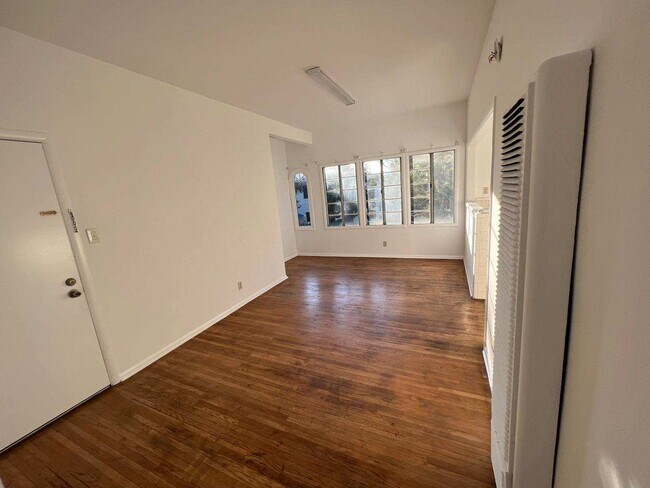 Living Room with Computer Nook - 824 N Hayworth Ave