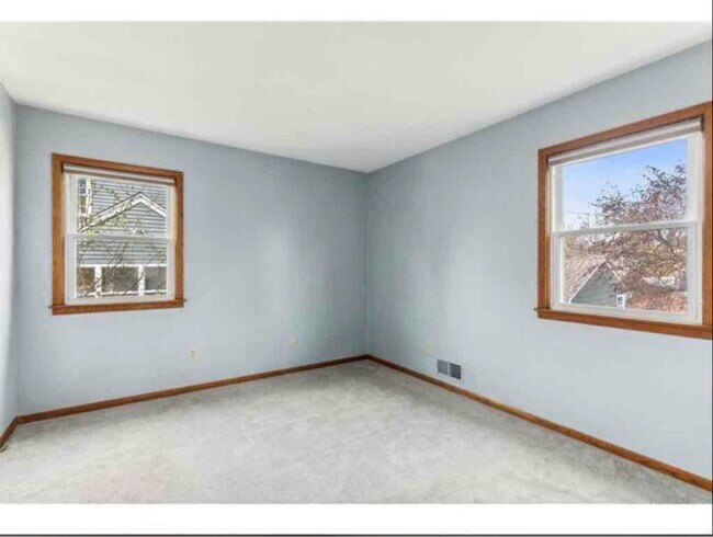 Building Photo - 1001 Englewood Ave