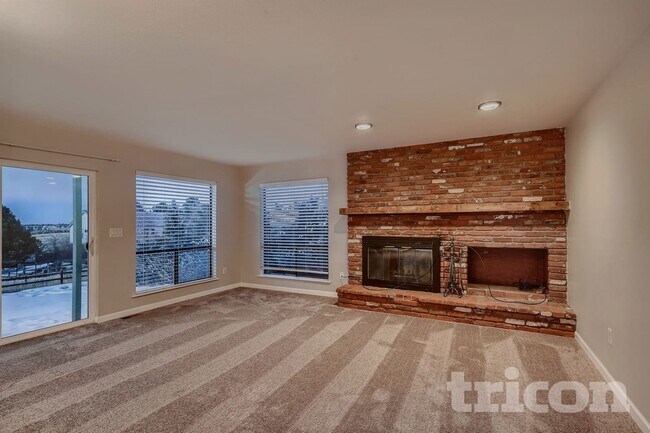 Building Photo - 8517 Piute Row