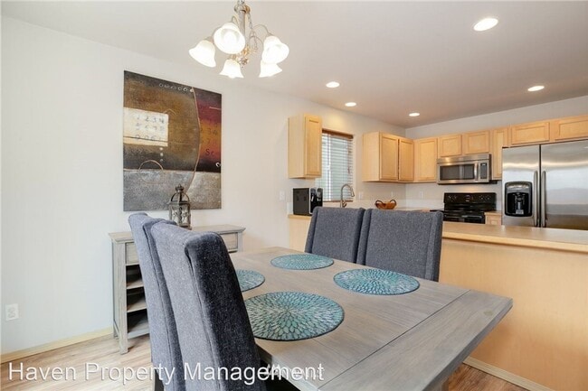 Building Photo - 3 br, 2.5 bath House - 17717 73rd Ave Ct E