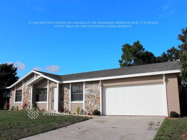 Foto del edificio - 8685 Brackenwood Dr