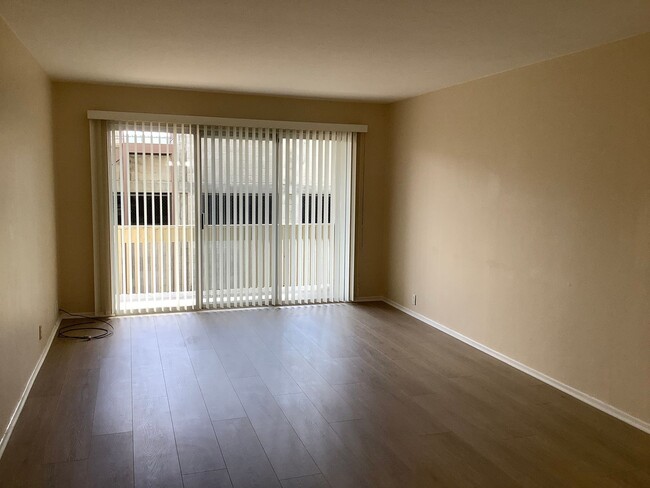 Foto del edificio - 1 Bedroom 1 Bath First Floor Condo in Paci...