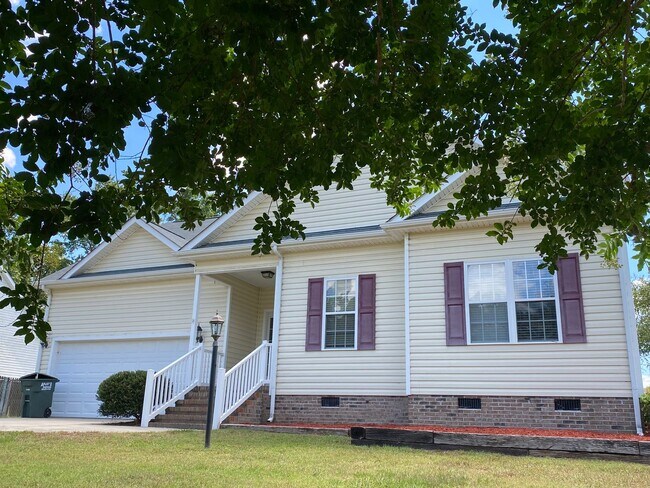Foto del edificio - 213 Starcrest Drive, Pikeville, NC 27863